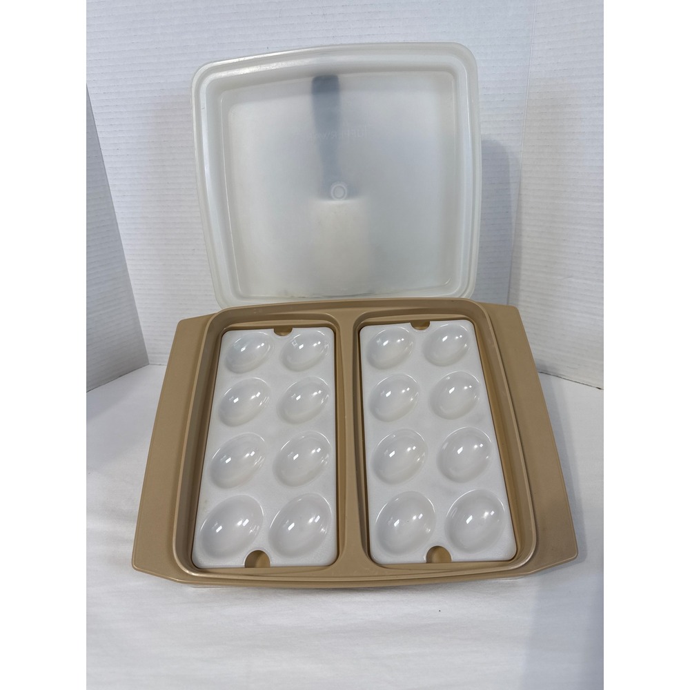 Vintage Tupperware Deviled Egg Carrier Tan 723-3 with 2 Inserts and Lid 16 Slot